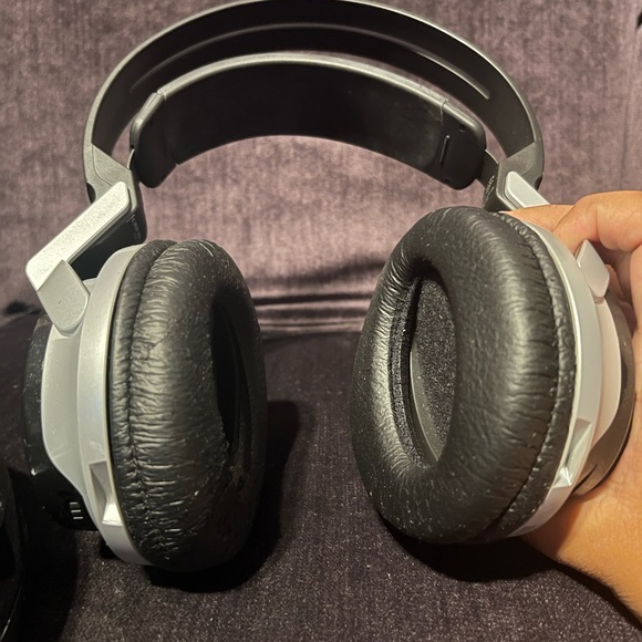 Sony Wireless Headphones DP-RF6000 Missing Charging Cable - Picture 6 of 6